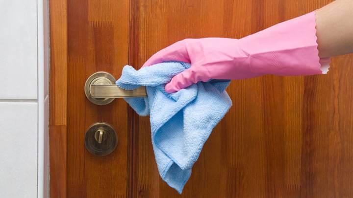 limpieza/desinfección pomo puerta con tecma off c19