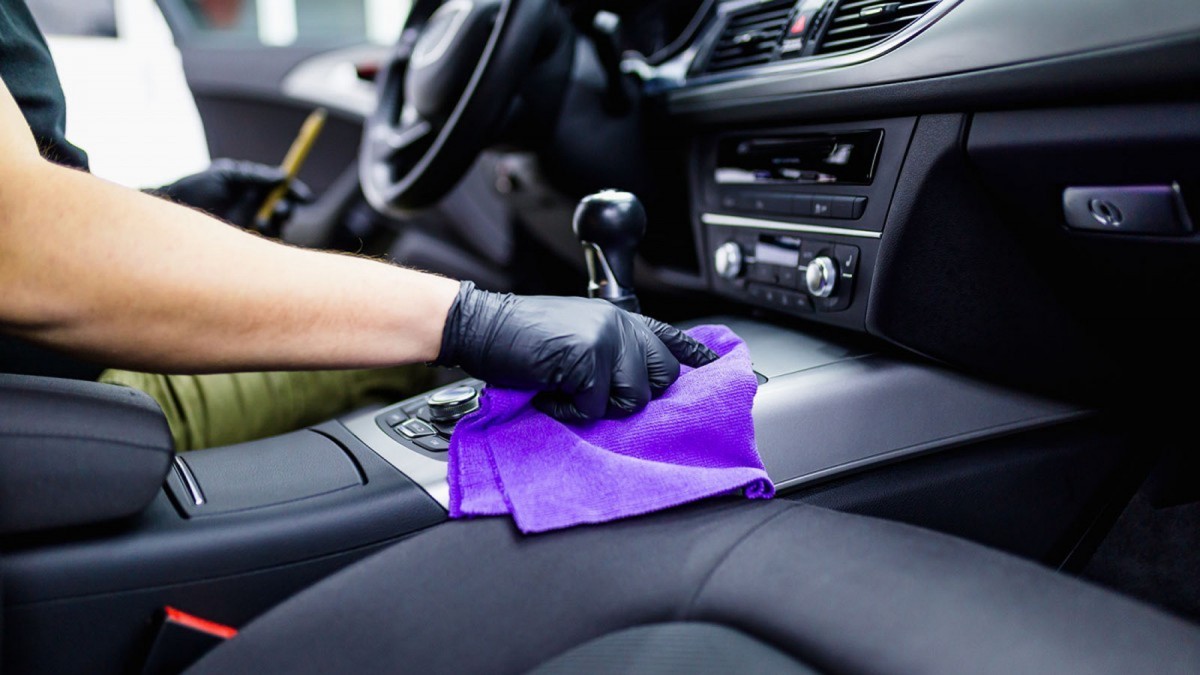 LIMPIEZA  Cómo hacer mejor la limpieza del interior de tu coche